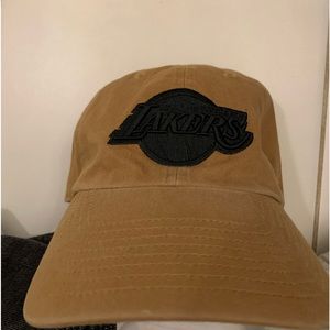 resizable lakers hat